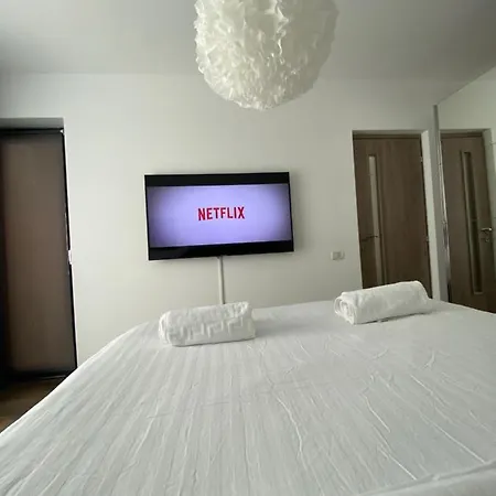 Luxury House Apartment *