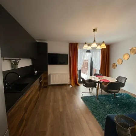 Luxury House Apartment *